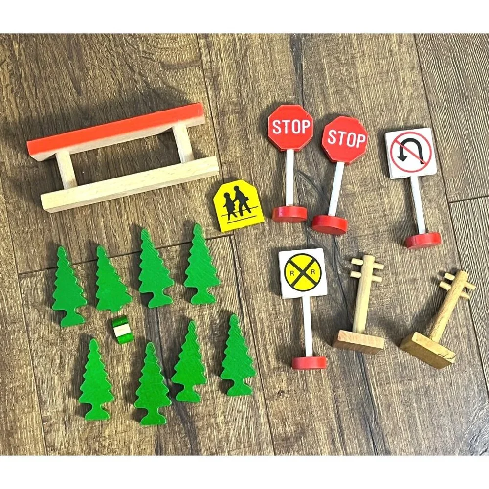 Thomes the Train Wooden Accessories Trees Traffic Signs 16-Pc.
